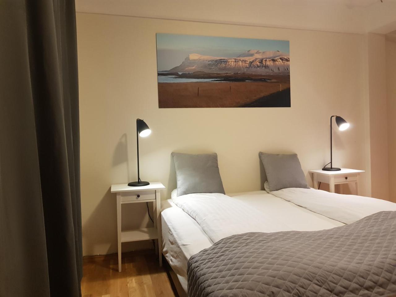 Kirkjufell By Snaefellsnes Peninsula West Iceland - Hotel